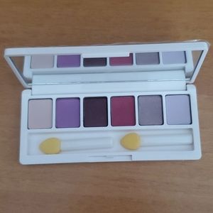 Brand new Clinique eyeshadow palette